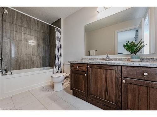 6 Greyhawk Street, Kitchener, ON - Indoor Photo Showing Bathroom