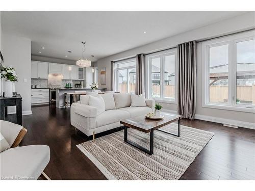 6 Greyhawk Street, Kitchener, ON - Indoor Photo Showing Living Room