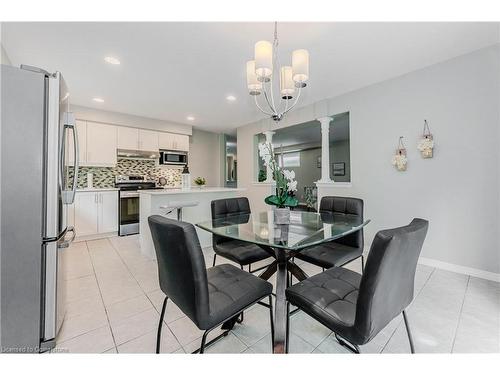 547 St Moritz Avenue, Waterloo, ON - Indoor Photo Showing Dining Room