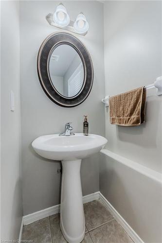 547 St Moritz Avenue, Waterloo, ON - Indoor Photo Showing Bathroom