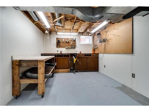 902 Kowal Drive, Mississauga, ON - Indoor Photo Showing Basement