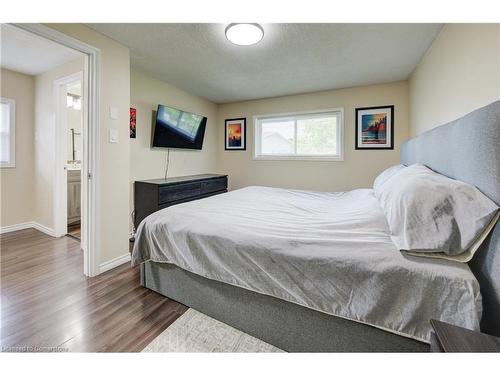 660 Hillview Road, Cambridge, ON - Indoor Photo Showing Bedroom