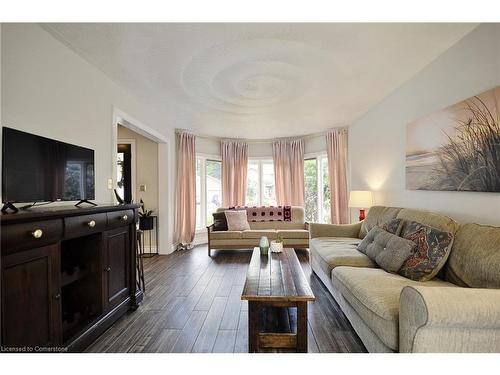 67 Copperfield Drive, Cambridge, ON - Indoor Photo Showing Living Room