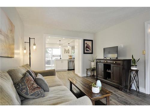 67 Copperfield Drive, Cambridge, ON - Indoor Photo Showing Living Room