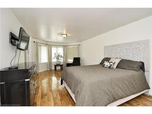 67 Copperfield Drive, Cambridge, ON - Indoor Photo Showing Bedroom