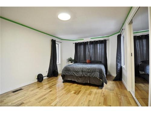 67 Copperfield Drive, Cambridge, ON - Indoor Photo Showing Bedroom