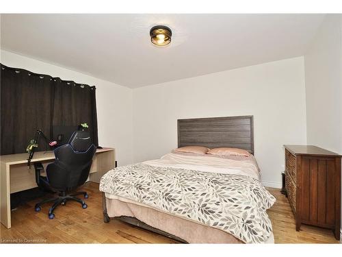 67 Copperfield Drive, Cambridge, ON - Indoor Photo Showing Bedroom