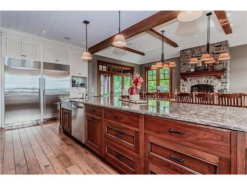 1305 Sawmill Road, West Montrose, ON - Indoor Photo Showing Kitchen With Upgraded Kitchen