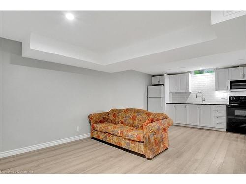 Lower-43 Holm Street, Cambridge, ON - Indoor Photo Showing Kitchen