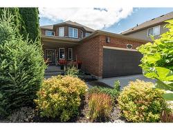 913 Rush Meadow Court  Kitchener, ON N2R 1K9