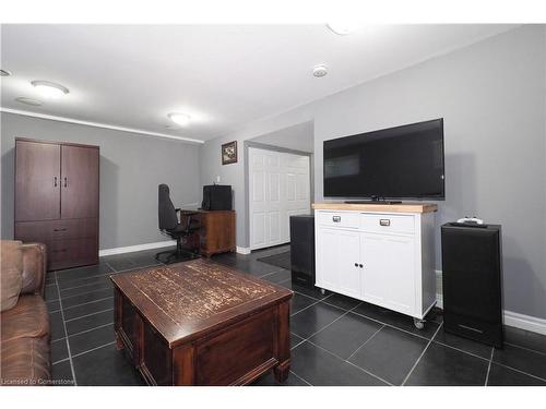 385 Greenbrook Drive, Kitchener, ON - Indoor Photo Showing Other Room