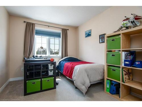 207 Theodore Schuler Boulevard, New Hamburg, ON - Indoor Photo Showing Bedroom