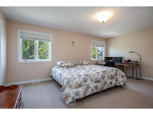 207 Theodore Schuler Boulevard, New Hamburg, ON - Indoor Photo Showing Bedroom