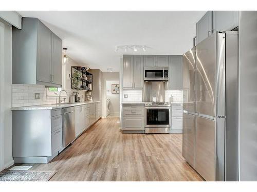 50 Jerseyville Road, Brantford, ON - Indoor Photo Showing Kitchen