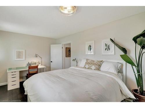 50 Jerseyville Road, Brantford, ON - Indoor Photo Showing Bedroom