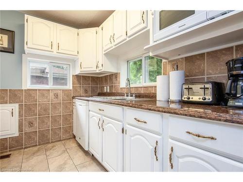 80 Clive Road, Kitchener, ON - Indoor Photo Showing Kitchen