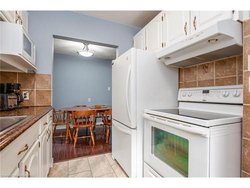 80 Clive Road, Kitchener, ON - Indoor Photo Showing Kitchen