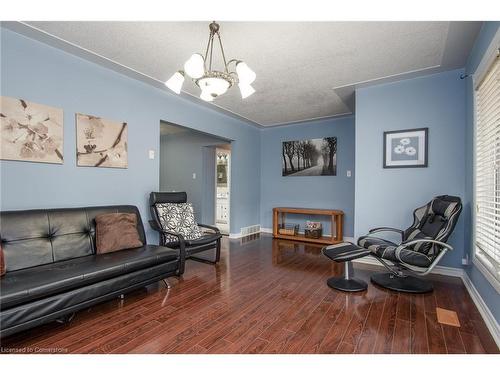 80 Clive Road, Kitchener, ON - Indoor Photo Showing Other Room