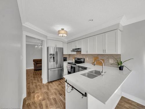 72 Wood Grove Crescent, Cambridge, ON - Indoor Photo Showing Kitchen With Double Sink