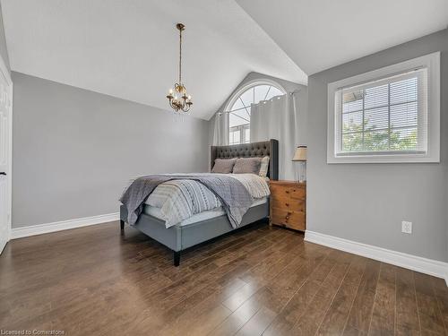 72 Wood Grove Crescent, Cambridge, ON - Indoor Photo Showing Bedroom