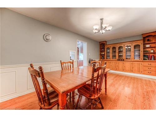 54 Roslin Avenue S, Waterloo, ON - Indoor Photo Showing Dining Room