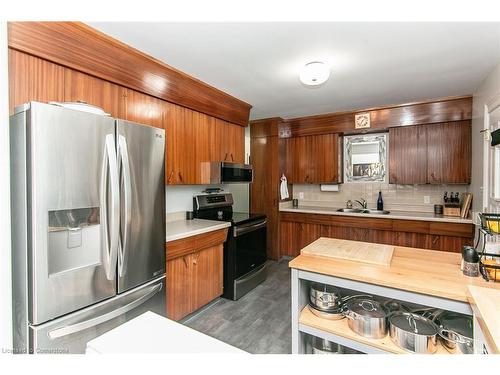 36 Ruskview Road, Kitchener, ON - Indoor Photo Showing Kitchen With Double Sink