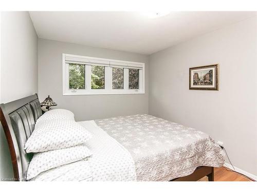 36 Ruskview Road, Kitchener, ON - Indoor Photo Showing Bedroom