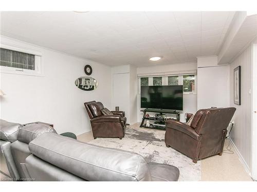 36 Ruskview Road, Kitchener, ON - Indoor Photo Showing Living Room