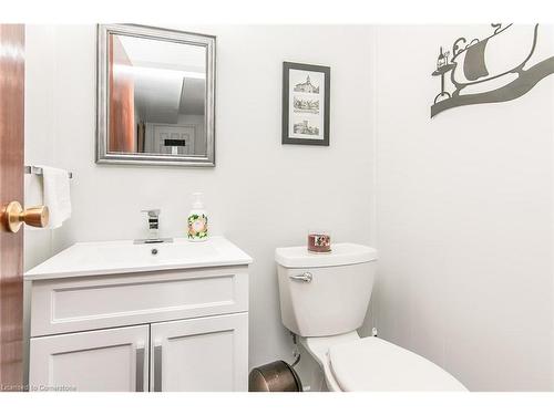 36 Ruskview Road, Kitchener, ON - Indoor Photo Showing Bathroom