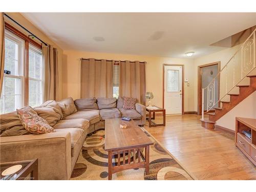 1447 Sheffield Road, Cambridge, ON - Indoor Photo Showing Living Room