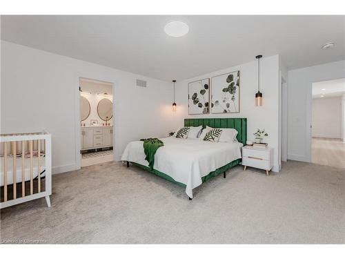 195 Riverbank Drive, Cambridge, ON - Indoor Photo Showing Bedroom