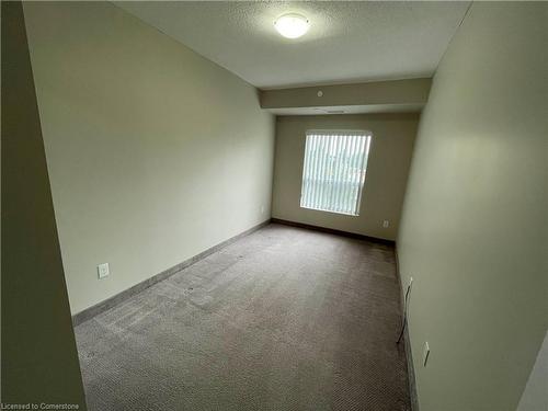 411-239 Auburn Drive, Waterloo, ON - Indoor Photo Showing Other Room