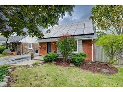 142 Spadina Road W Kitchener, ON N2M 1G4