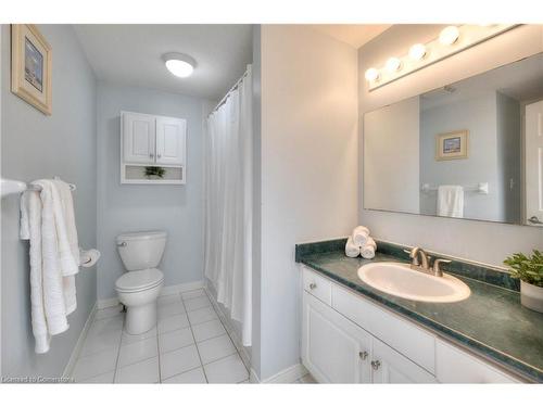 532 Silvermeadow Place, Waterloo, ON - Indoor Photo Showing Bathroom