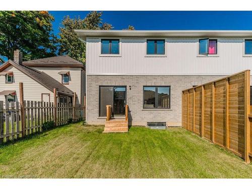 2-9A Maple Street, Perth East, ON - Outdoor