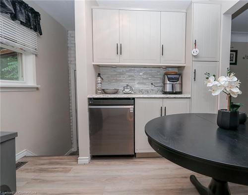 75 Stewart Avenue, Cambridge, ON - Indoor Photo Showing Kitchen