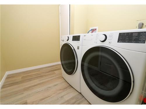 75 Stewart Avenue, Cambridge, ON - Indoor Photo Showing Laundry Room