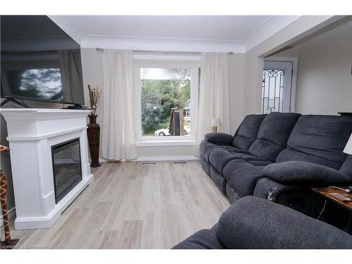 75 Stewart Avenue, Cambridge, ON - Indoor Photo Showing Living Room With Fireplace