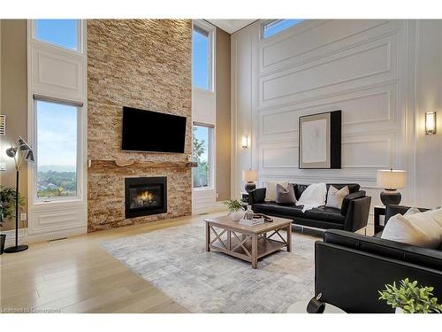 15 Mcwilliams Court, Cambridge, ON - Indoor Photo Showing Living Room With Fireplace