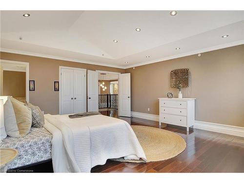 15 Mcwilliams Court, Cambridge, ON - Indoor Photo Showing Bedroom