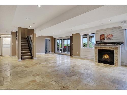 15 Mcwilliams Court, Cambridge, ON - Indoor With Fireplace