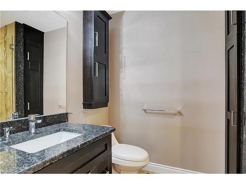 15 Mcwilliams Court, Cambridge, ON - Indoor Photo Showing Bathroom