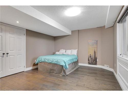 15 Mcwilliams Court, Cambridge, ON - Indoor