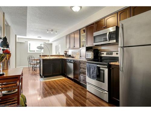 51 Third Avenue, Kitchener, ON - Indoor Photo Showing Kitchen