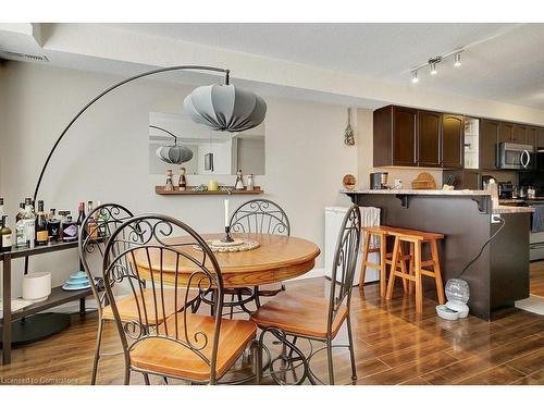 51 Third Avenue, Kitchener, ON - Indoor Photo Showing Dining Room