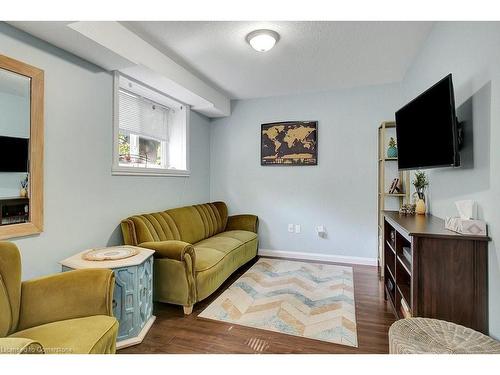 53 Third Avenue, Kitchener, ON - Indoor Photo Showing Living Room