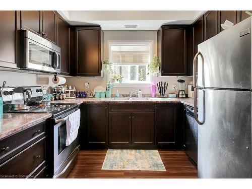 53 Third Avenue, Kitchener, ON - Indoor Photo Showing Kitchen