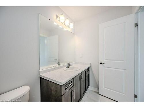 121 Sunflower Place, Welland, ON - Indoor Photo Showing Bathroom