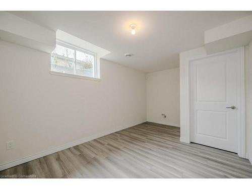 121 Sunflower Place, Welland, ON - Indoor Photo Showing Other Room