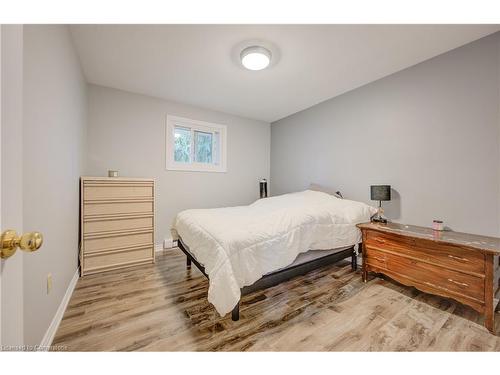 721 Waterloo Street, Mount Forest, ON - Indoor Photo Showing Bedroom